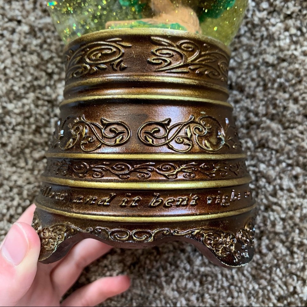 NEW Taylor Swift “Life Was A Willow” Snow Globe - Picture 9 of 13
